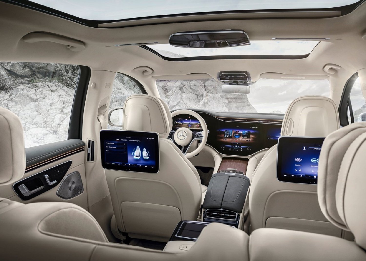 Mercedes-Benz EQS SUV revealed