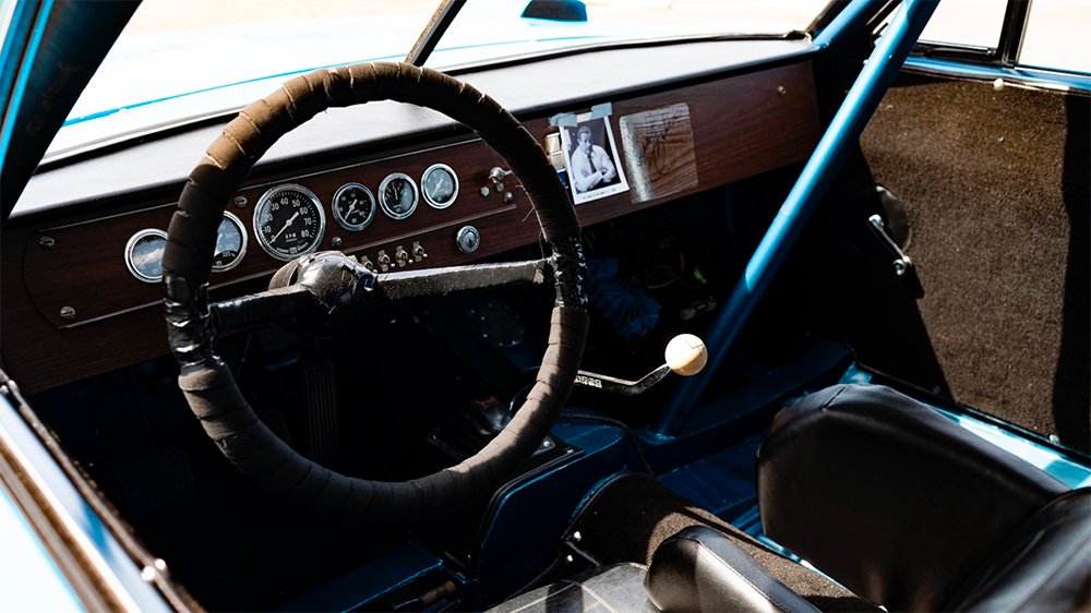 Inside the The Charger Daytona's Hemi V-8