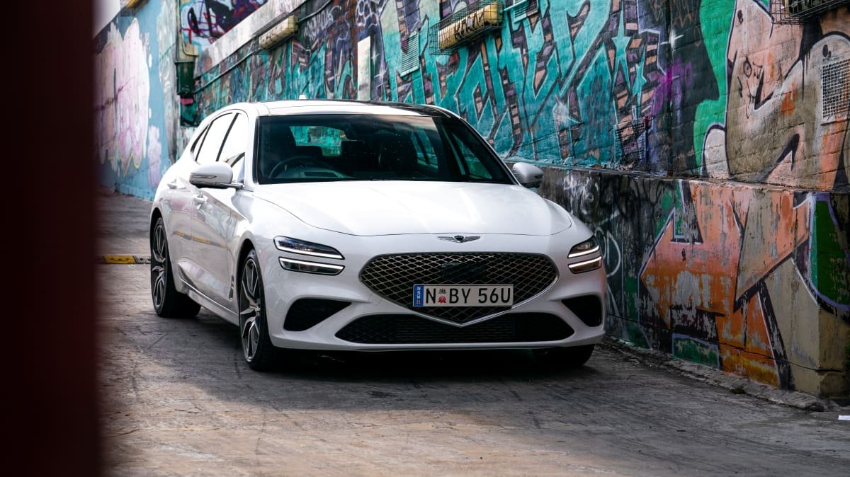 2022 Genesis G70 Shooting Brake review-0