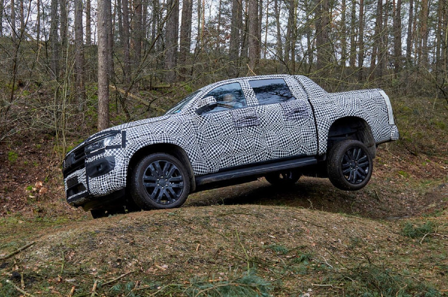 New VW Amarok pre-production details