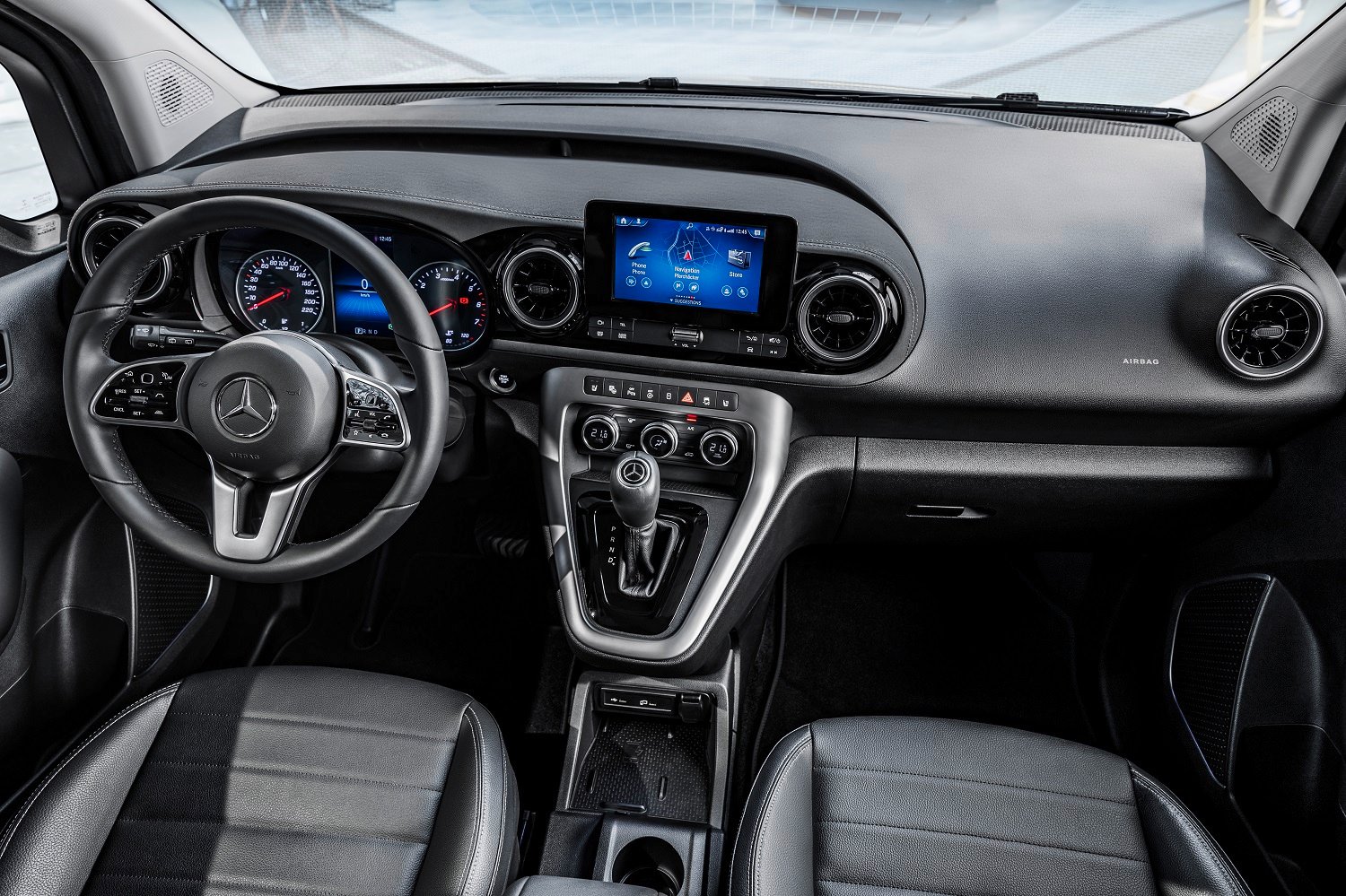 Mercedes-Benz T-Class revealed