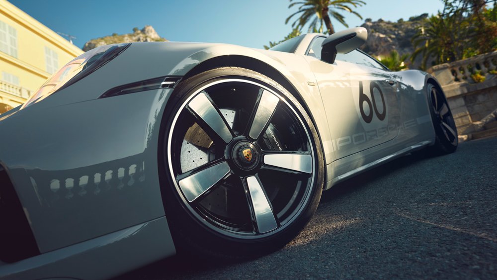 An example of the 2023 Porsche 911 Sport Classic.
