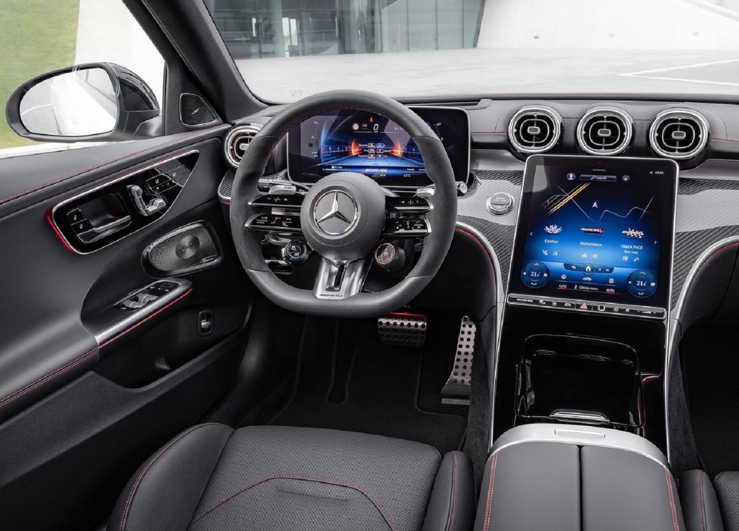 New Mercedes-AMG C43 revealed