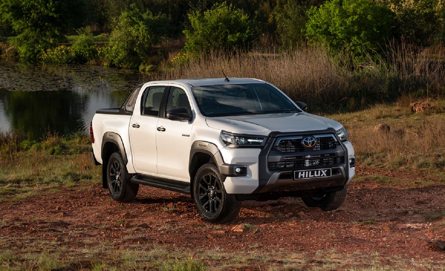 New Toyota Tacoma spied as Hilux preview