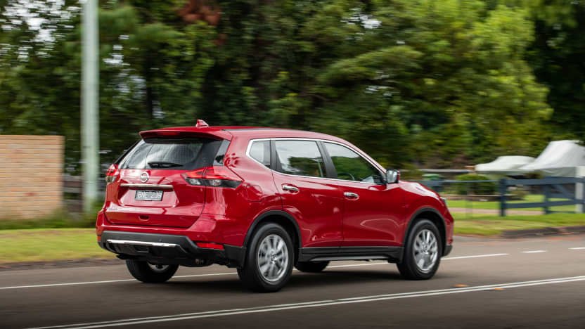 2022 Kia Sportage S v 2022 Nissan X-Trail ST+-0