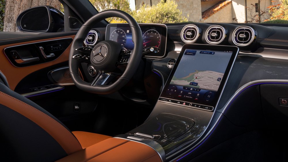 The interior of the 2022 Mercedes-Benz C 300 4Matic sedan.
