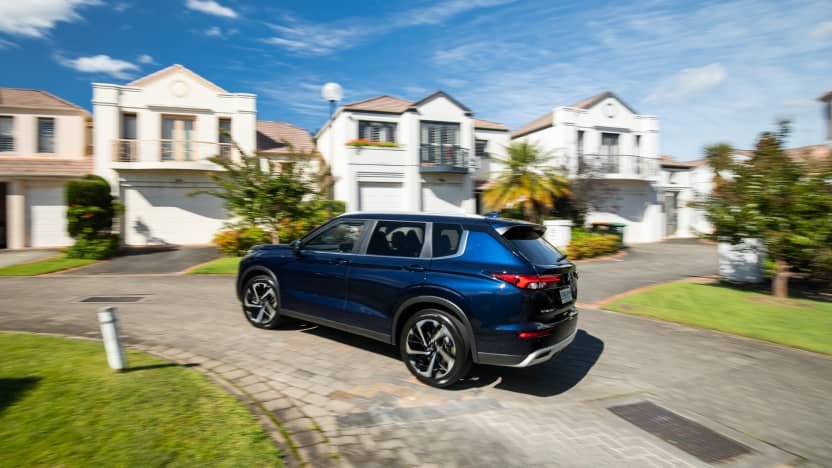 2022 Mitsubishi Outlander Aspire review-1