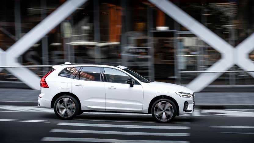 2022 Lexus NX350 v 2022 Volvo XC60 comparison-0