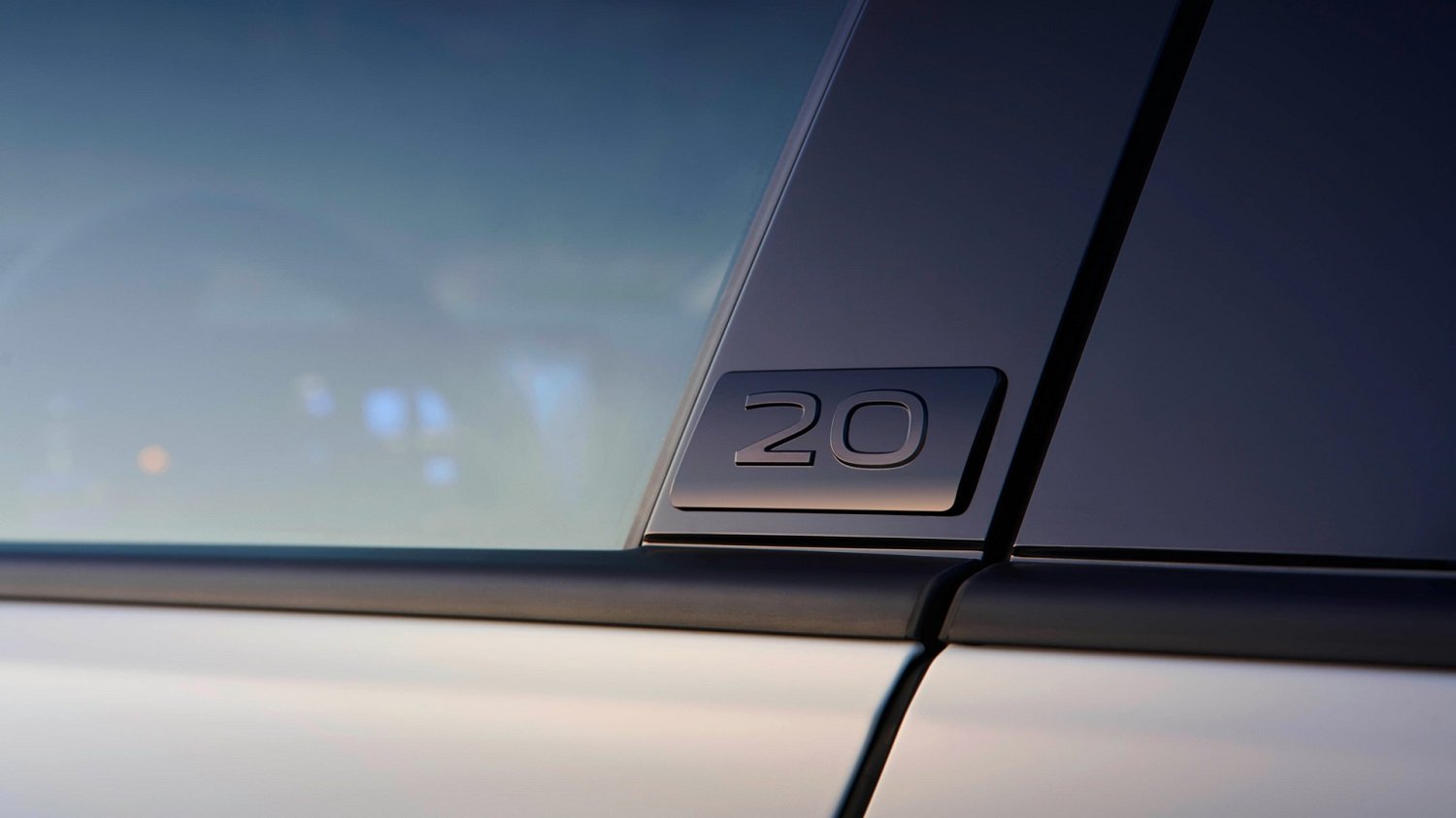 Volkswagen Golf R 20 Years Edition revealed
