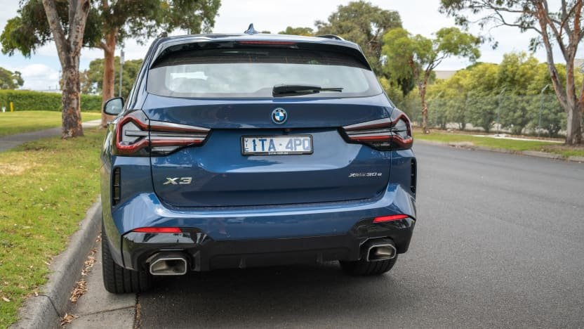 Should I buy a BMW X3 xDrive30e or Lexus NX450h+ plug-in hybrid?-1