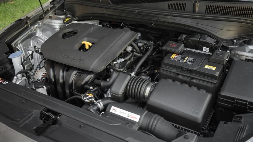 Should I buy a 2022 Mazda 3 sedan or a Kia Cerato sedan?-0