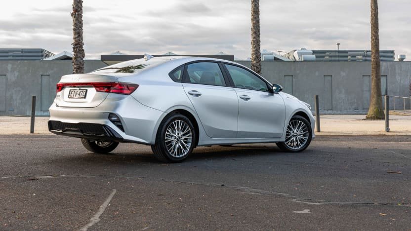 Should I buy a 2022 Mazda 3 sedan or a Kia Cerato sedan?-0