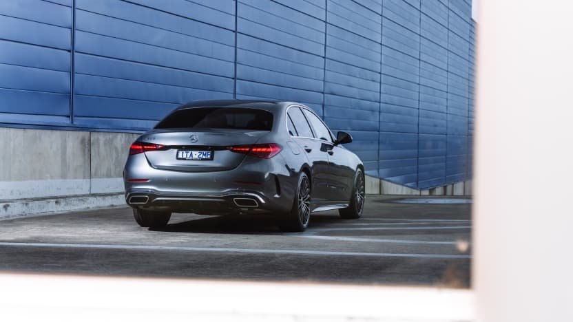 2022 Genesis G80 v 2022 Mercedes-Benz C300 comparison-1
