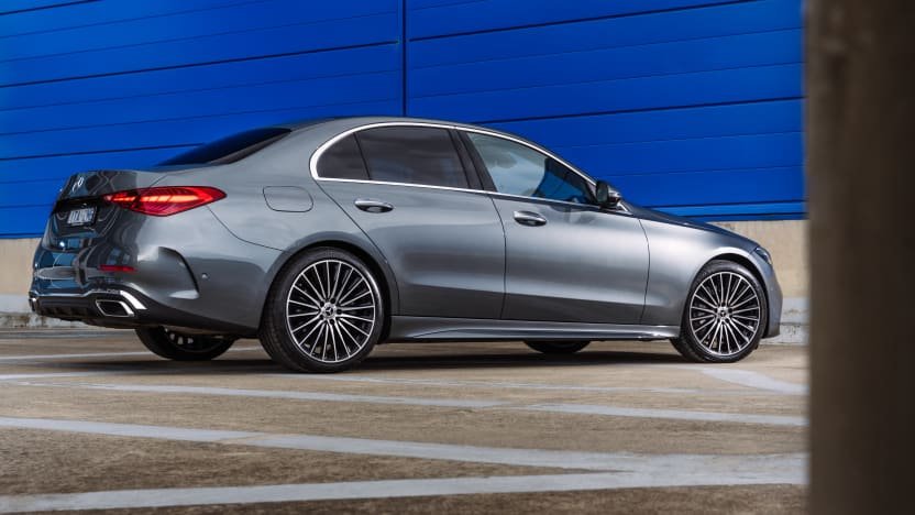 2022 Genesis G80 v 2022 Mercedes-Benz C300 comparison-0