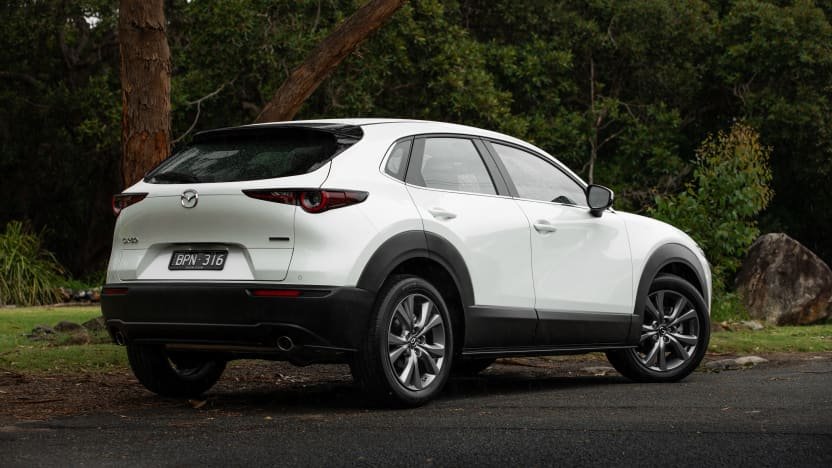 2022 Mazda CX-30 G20e Evolve Hybrid v 2022 Toyota C-HR GR Sport hybrid comparison-1