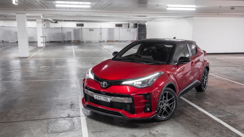 2022 Mazda CX-30 G20e Evolve Hybrid v 2022 Toyota C-HR GR Sport hybrid comparison-0