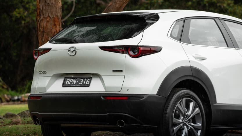2022 Mazda CX-30 G20e Evolve Hybrid v 2022 Toyota C-HR GR Sport hybrid comparison-1
