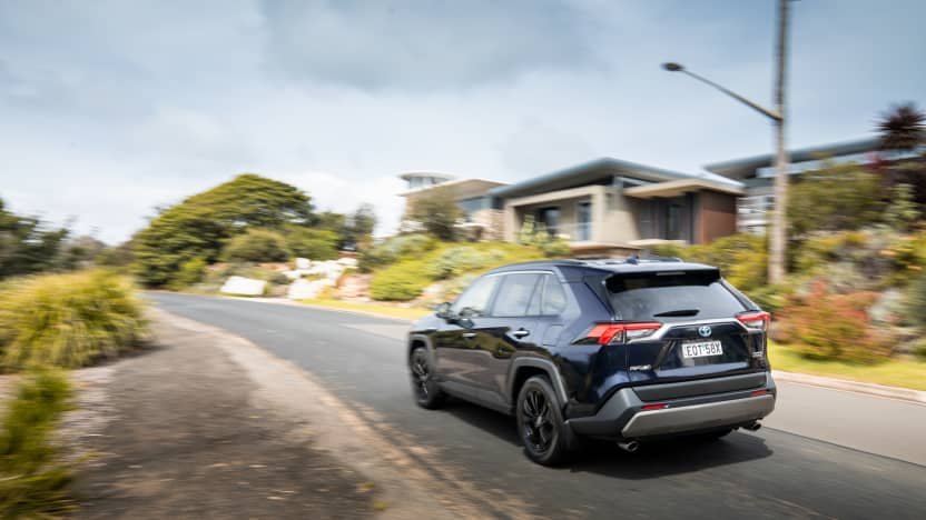 2022 Toyota RAV4 Cruiser Hybrid v Subaru Forester 2.5i-S comparison-1