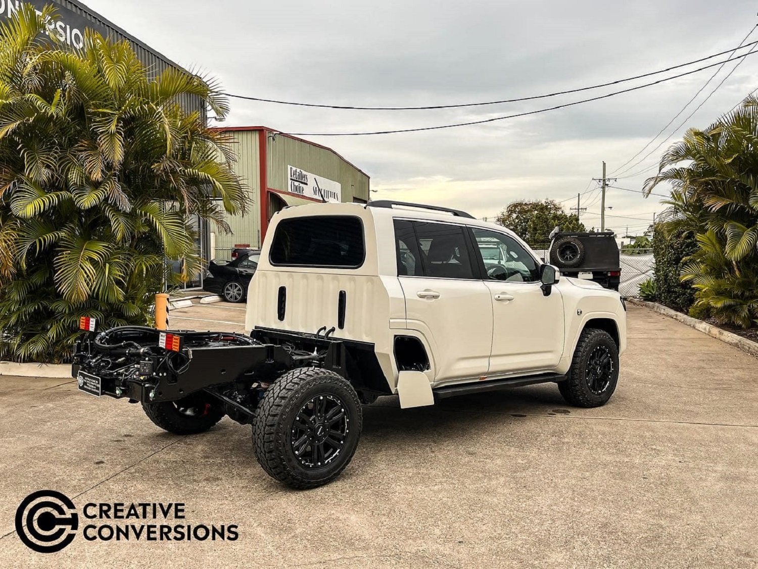 Toyota Land Cruiser 300 bakkie