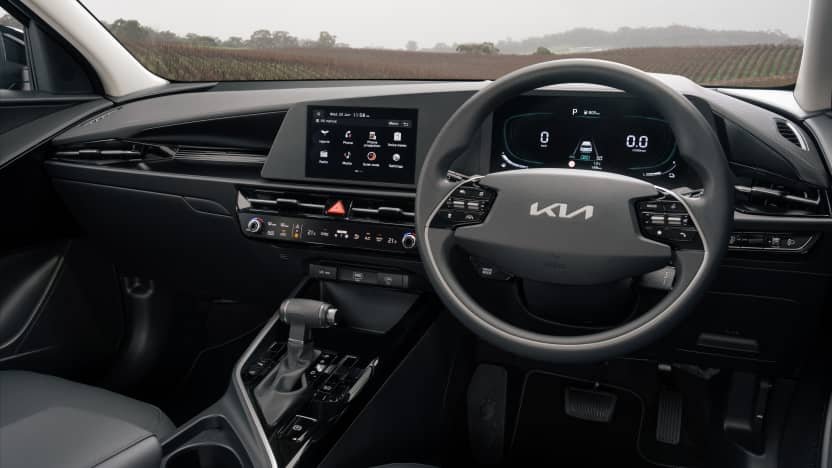 Should I buy a Toyota RAV4 Hybrid or a Kia Niro Hybrid?-0