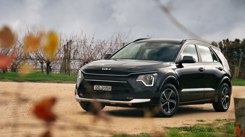 Should I buy a Toyota RAV4 Hybrid or a Kia Niro Hybrid?-0