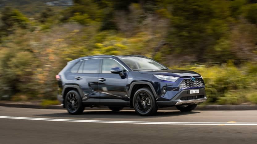 Should I buy a Toyota RAV4 Hybrid or a Kia Niro Hybrid?-0