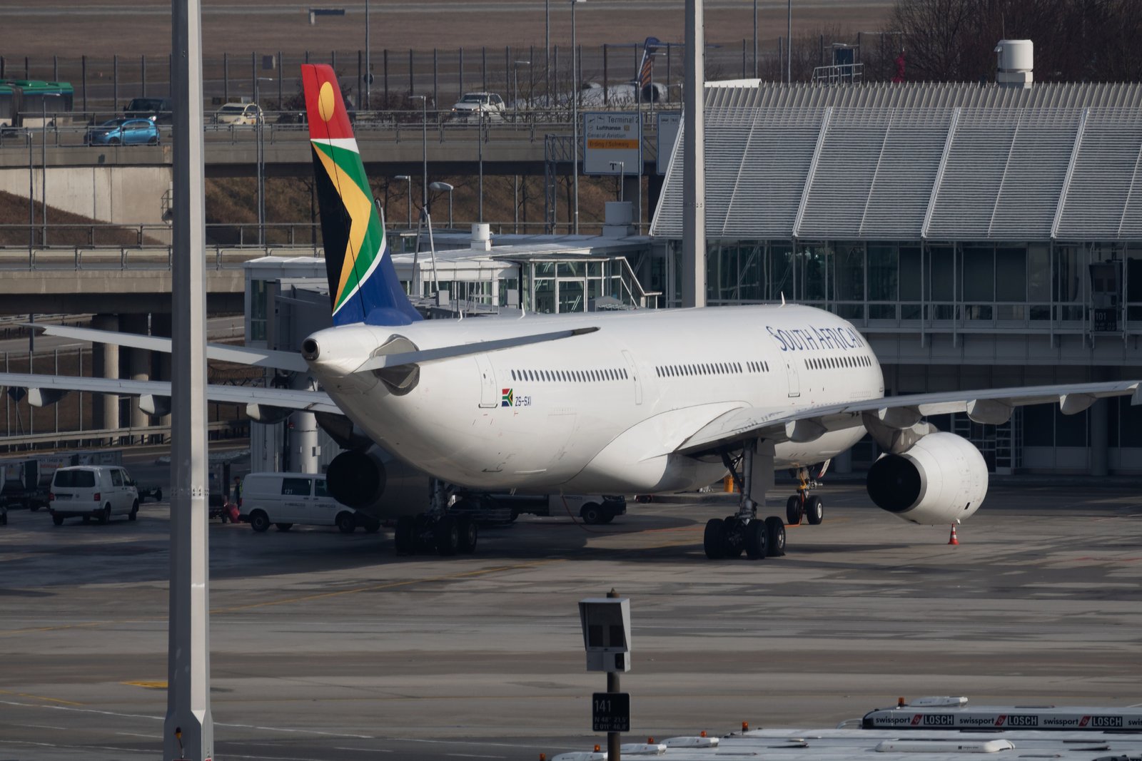 SAA flight from Ghana to Joburg put 209 lives at risk, says ex-pilot