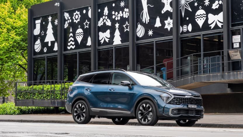 2022 Mazda CX-5 Akera Turbo v Kia Sportage GT-Line diesel comparison-0