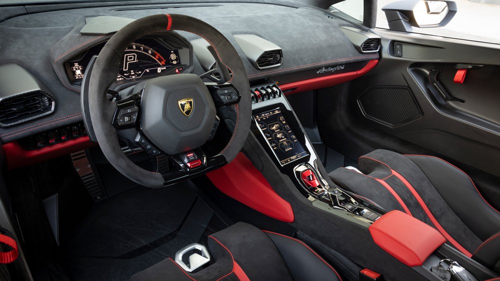 The interior of the Lamborghini Huracàn Tecnica supercar.