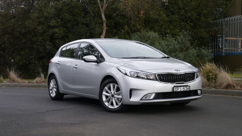 2016 Kia Cerato S Premium Hatch REVIEW | Solid Value And Easy On The Eye