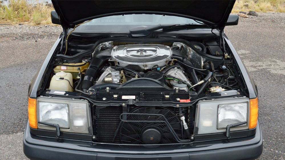 Mercedes-Benz AMG Hammer Coupe under the hood