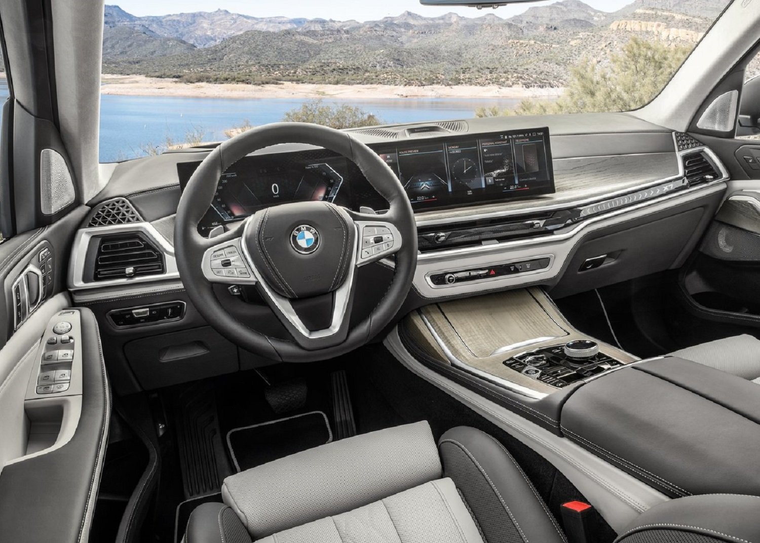 New BMW 7 Series and facelift X7 South Africa price