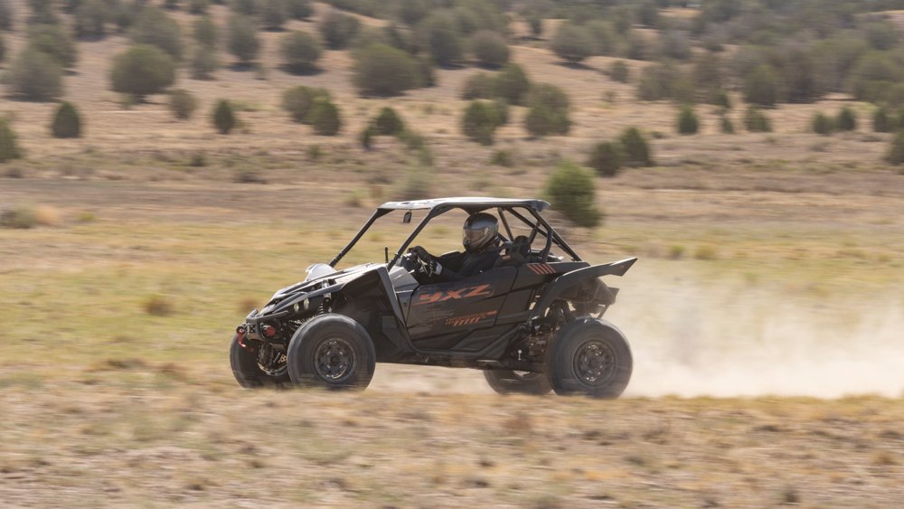Riding the 2022 Yamaha YXZ1000R SS XT-R in Arizona.