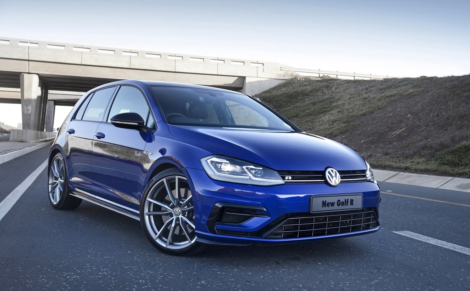 VW Golf R 7.5
