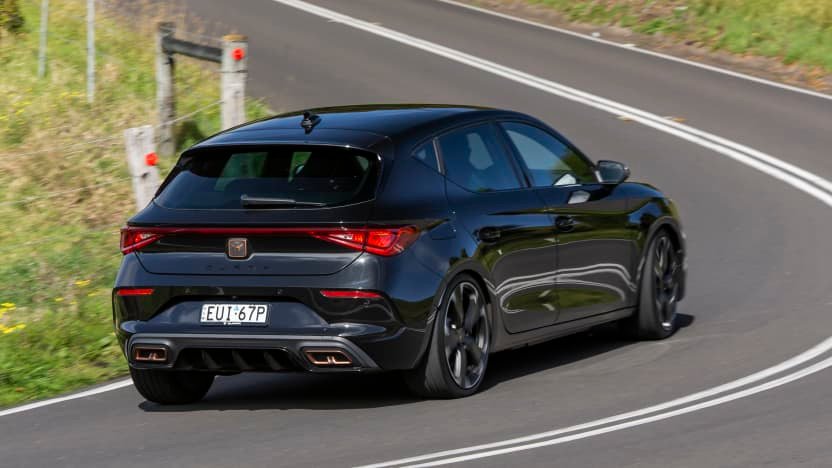 2022 Cupra Leon VZe plug-in hybrid launch review-1
