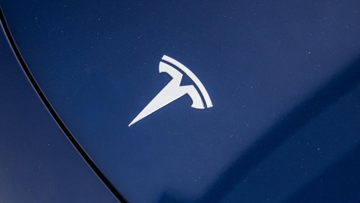 Videos of children being used in Tesla safety test pulled from YouTube-0