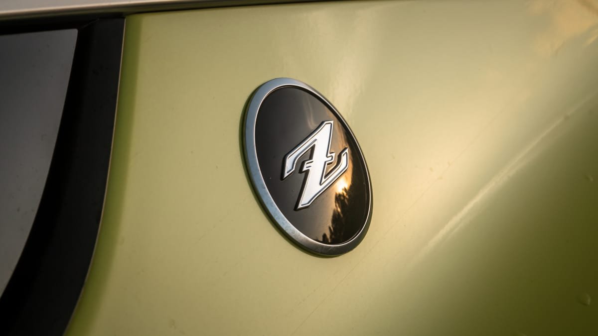 2023 Nissan Z Proto: US dealer tries to charge double the price