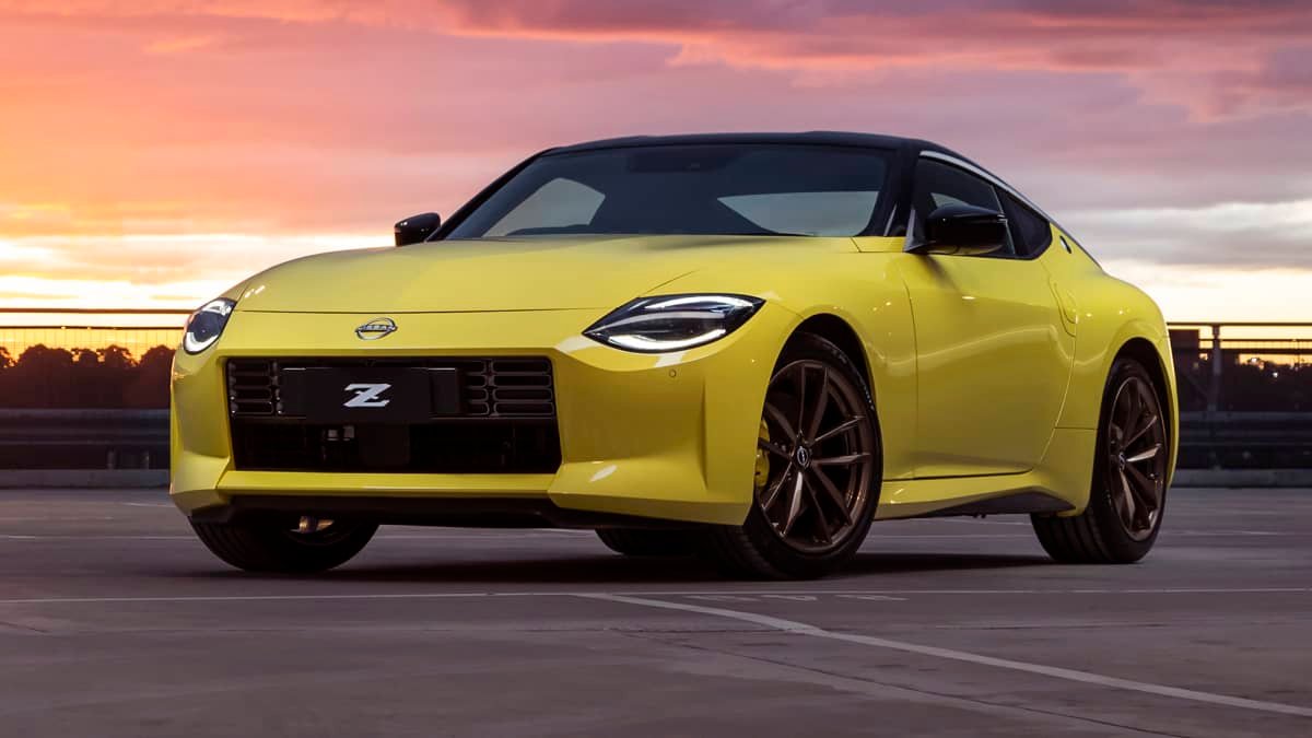 New Nissan Z Coupe based on 370Z to avoid extinction-0