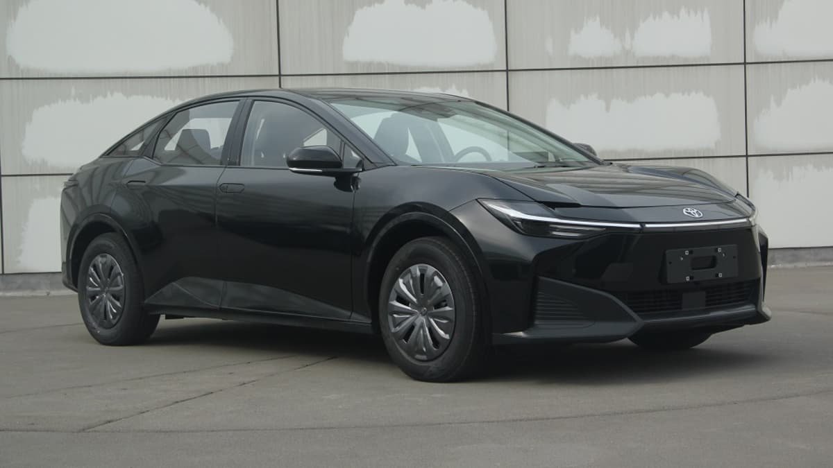 2023 Toyota BZ3 electric car leaked-1