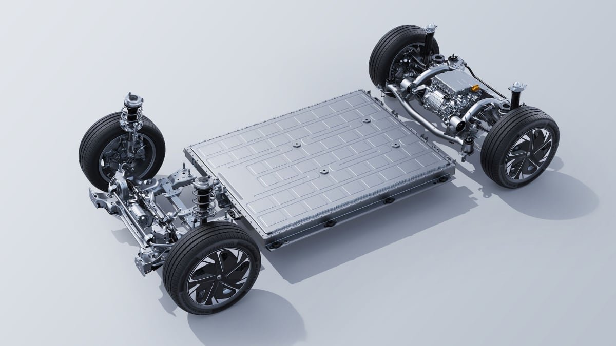 2023 MG 4 dual motor: The Chinese electric hot hatch cheaper and quicker than a Tesla-0