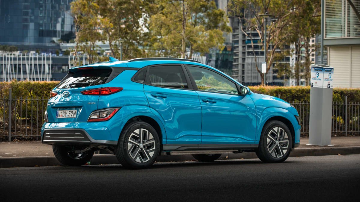 Should I buy a BYD Atto 3 or a Hyundai Kona Electric Elite?-1
