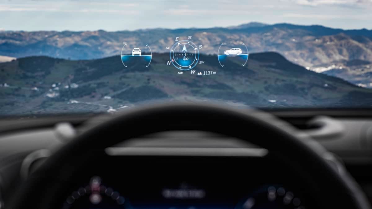 2023 Mercedes-Benz GLC300: International first drive-1