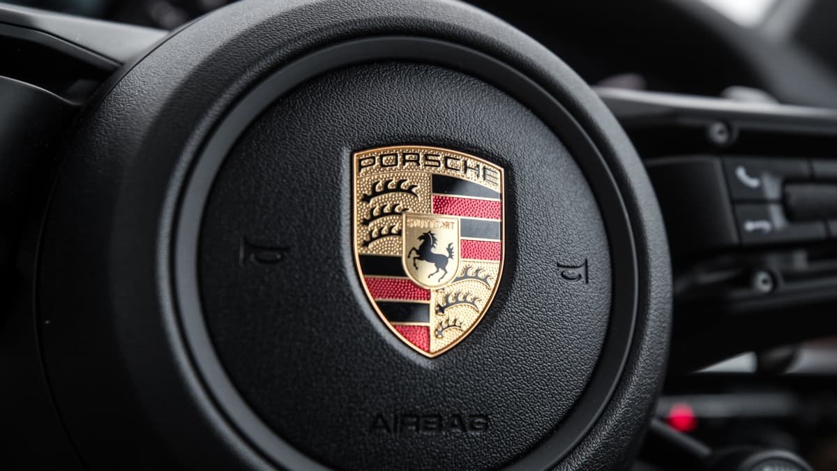 Porsche to become publicly-traded company-0