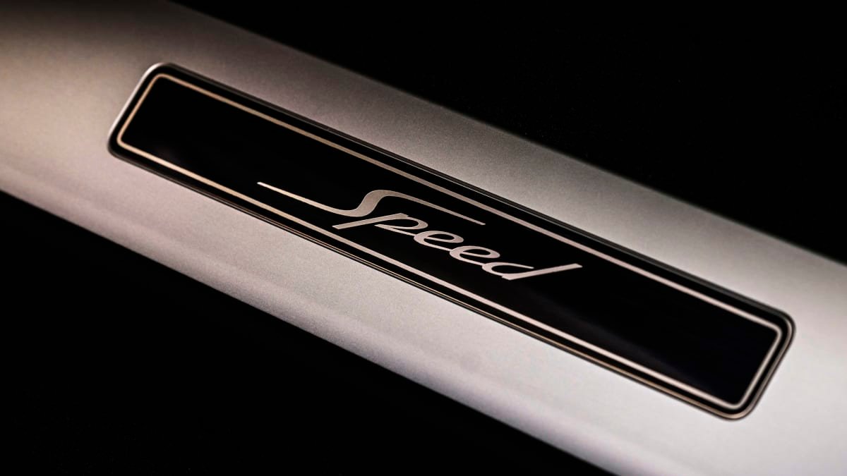 2023 Bentley Flying Spur Speed revealed as W12 engine heads for extinction-1