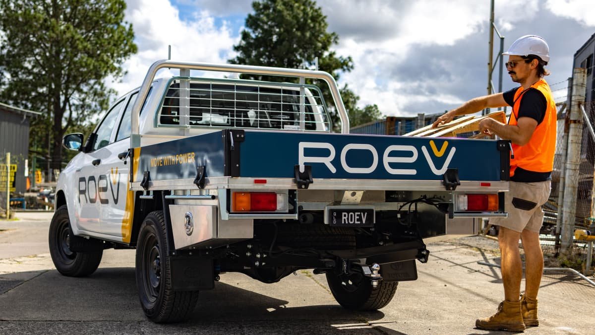 Australian tech start-up to build 1000 electric Toyota HiLux utes in 2023-0