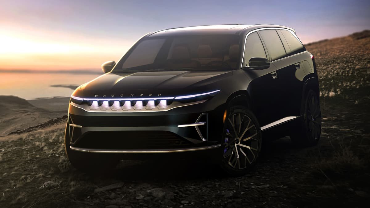 Jeep launches electric offensive with three landmark SUVs-0