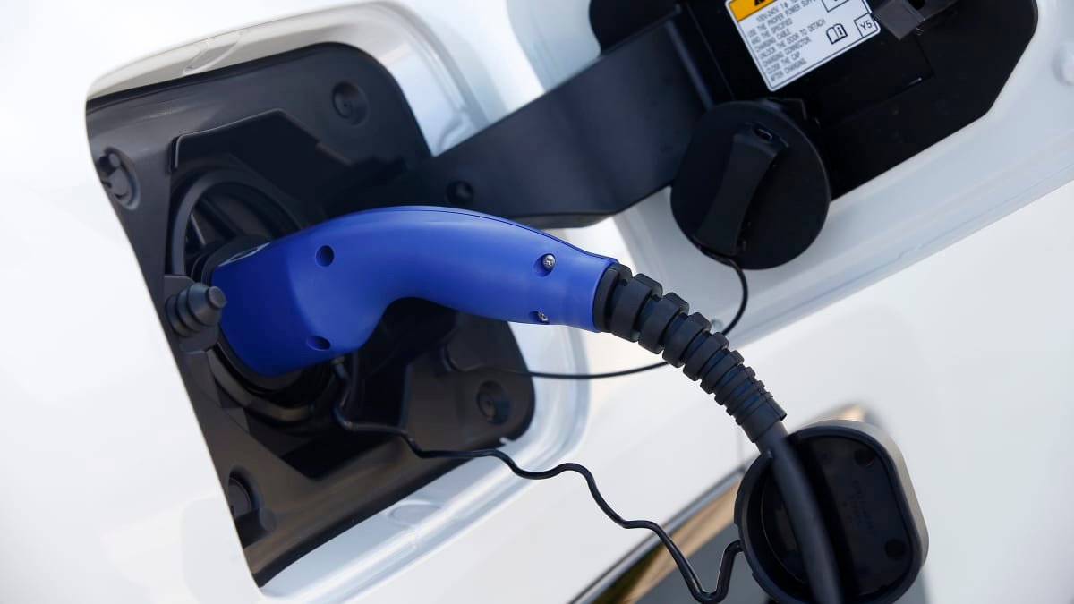 Suzuki electric-car plans unclear for Australia-0