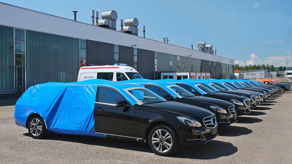 The Queen’s hearse: The Mercedes-Benz that carried Queen Elizabeth’s coffin to Edinburgh-0