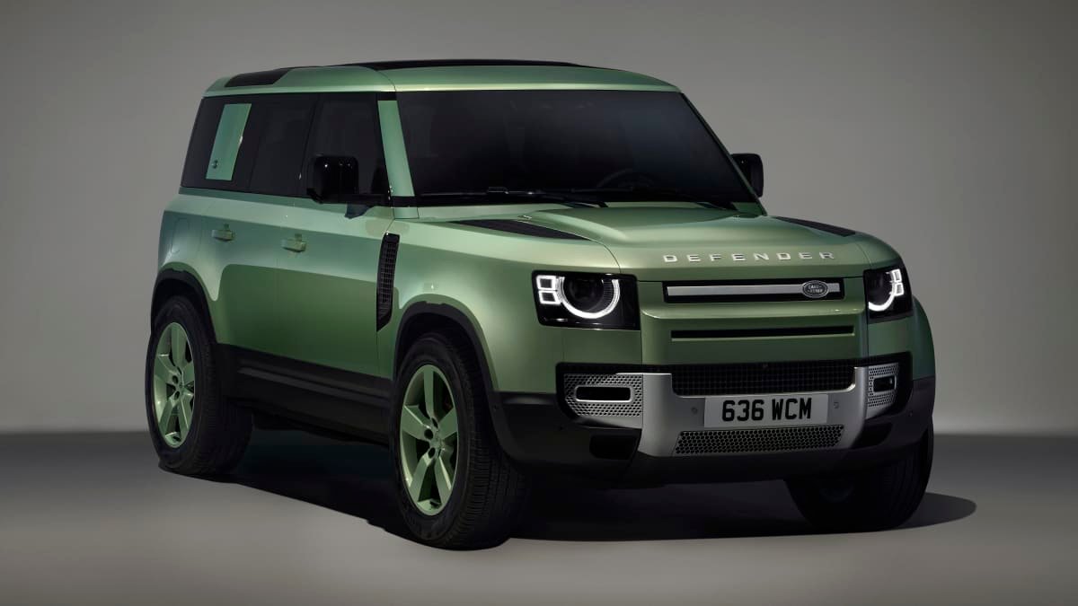 2023 Land Rover Defender 75th Limited Edition price and specs-1
