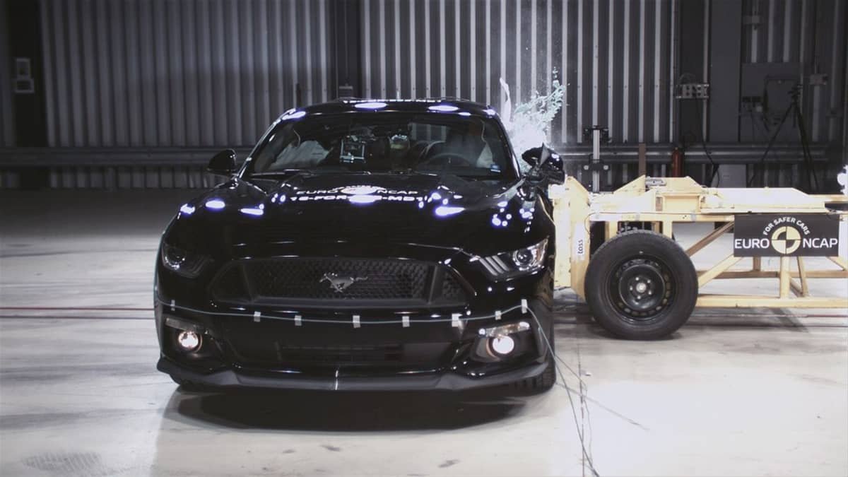 2023 Ford Mustang: Five-star safety rating not guaranteed-0